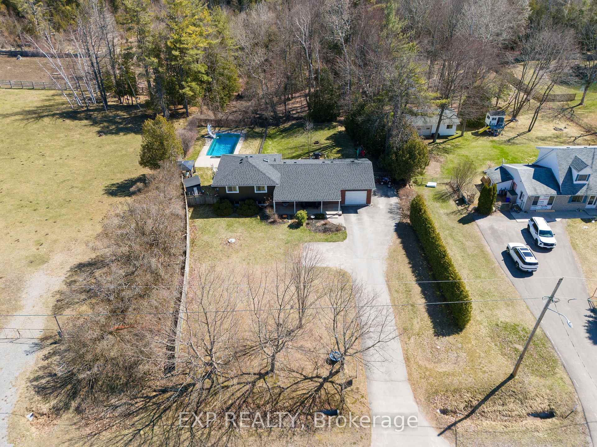 Photo 4 of 201 Clitheroe Road, Alnwick/Haldimand, Grafton — HOMEH