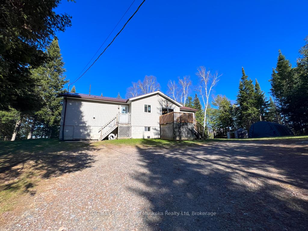 Photo 7 of 471 North Meadowcove Road, Whitestone, Hagerman — HOMEH
