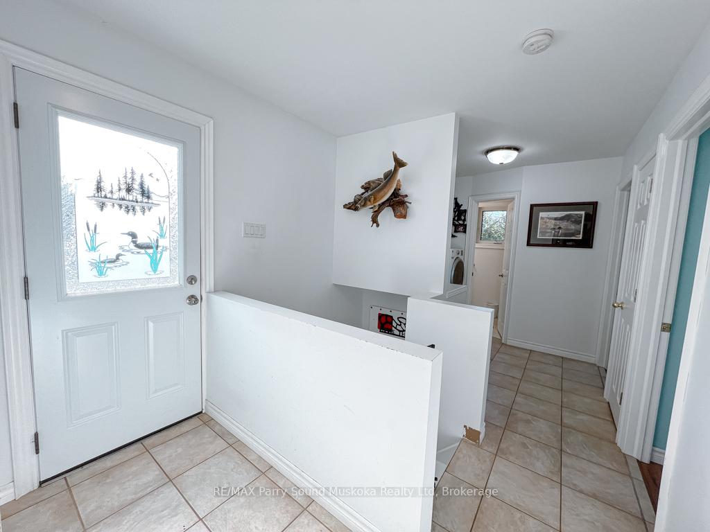 Photo 15 of 471 North Meadowcove Road, Whitestone, Hagerman — HOMEH
