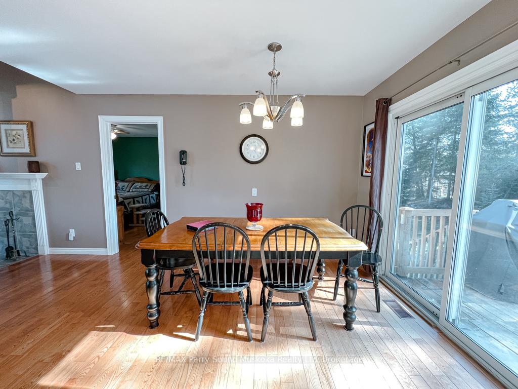 Photo 19 of 471 North Meadowcove Road, Whitestone, Hagerman — HOMEH