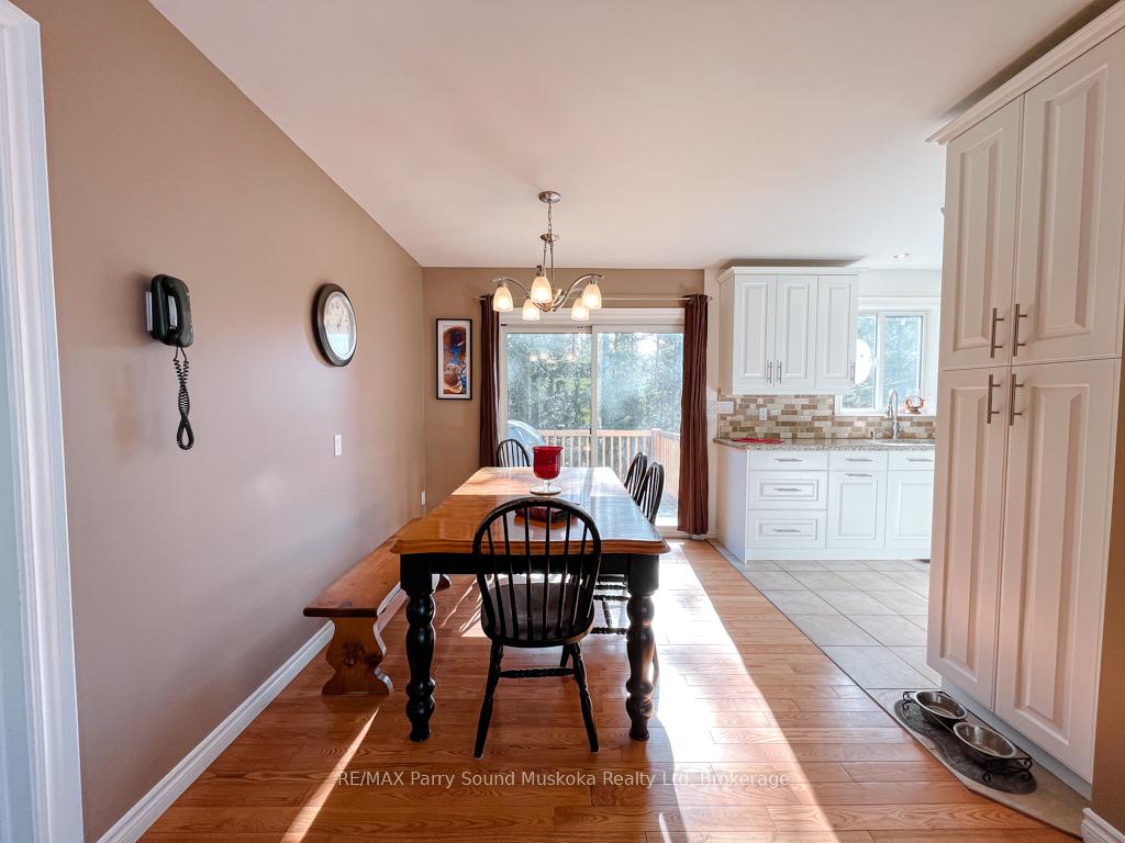 Photo 20 of 471 North Meadowcove Road, Whitestone, Hagerman — HOMEH