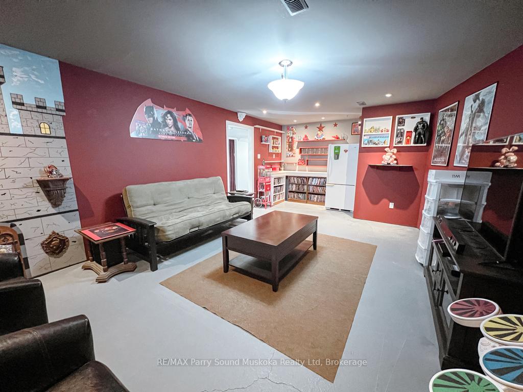 Photo 35 of 471 North Meadowcove Road, Whitestone, Hagerman — HOMEH