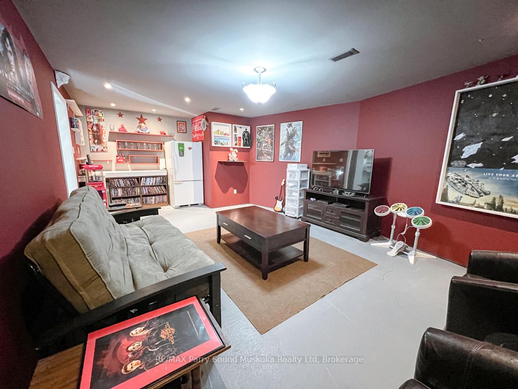 Photo 36 of 471 North Meadowcove Road, Whitestone, Hagerman — HOMEH