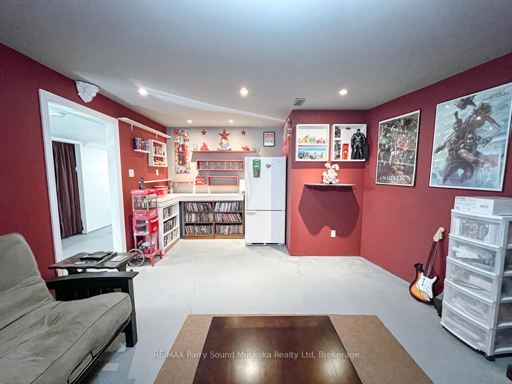 Photo 37 of 471 North Meadowcove Road, Whitestone, Hagerman — HOMEH