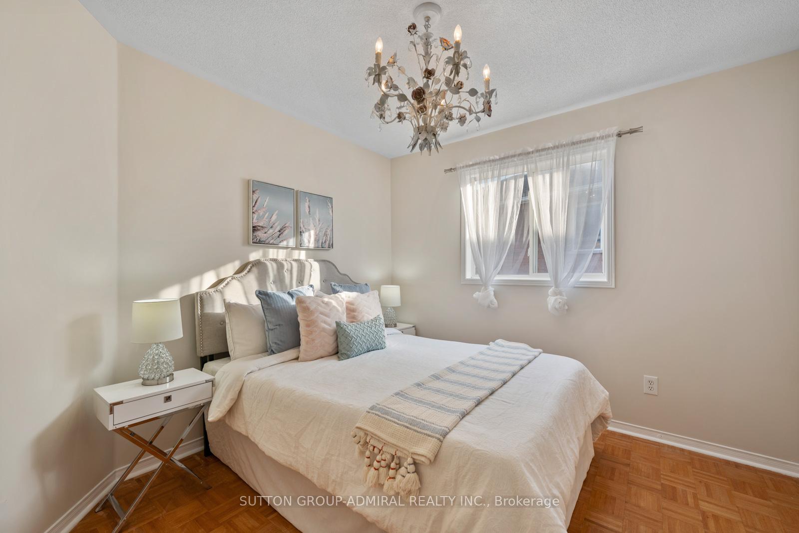 Photo 25 of 25 Umbria Crescent, Vaughan, West Woodbridge — HOMEH