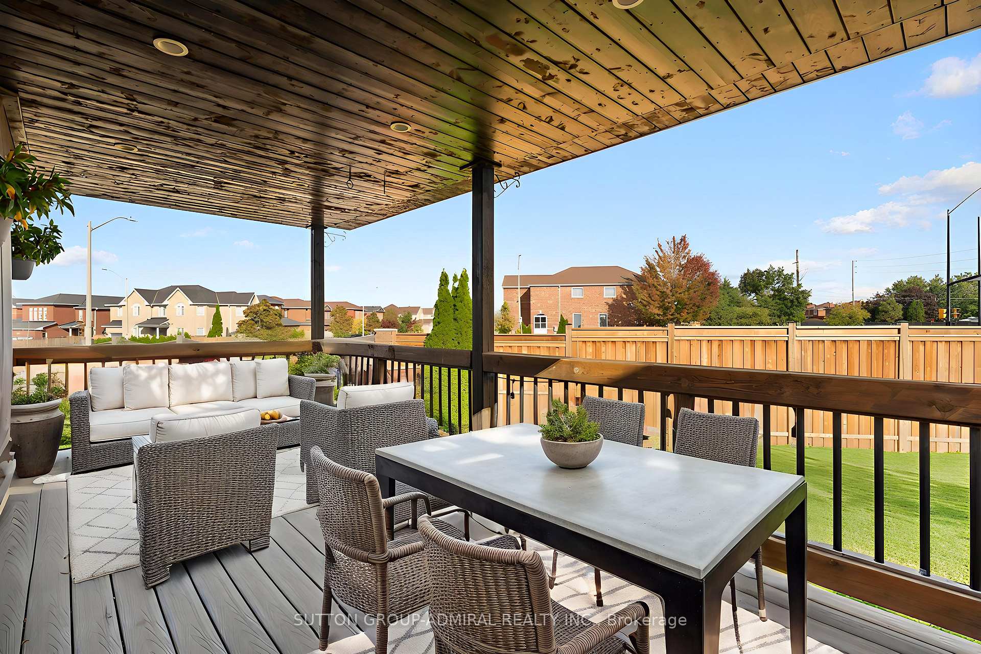Photo 33 of 25 Umbria Crescent, Vaughan, West Woodbridge — HOMEH