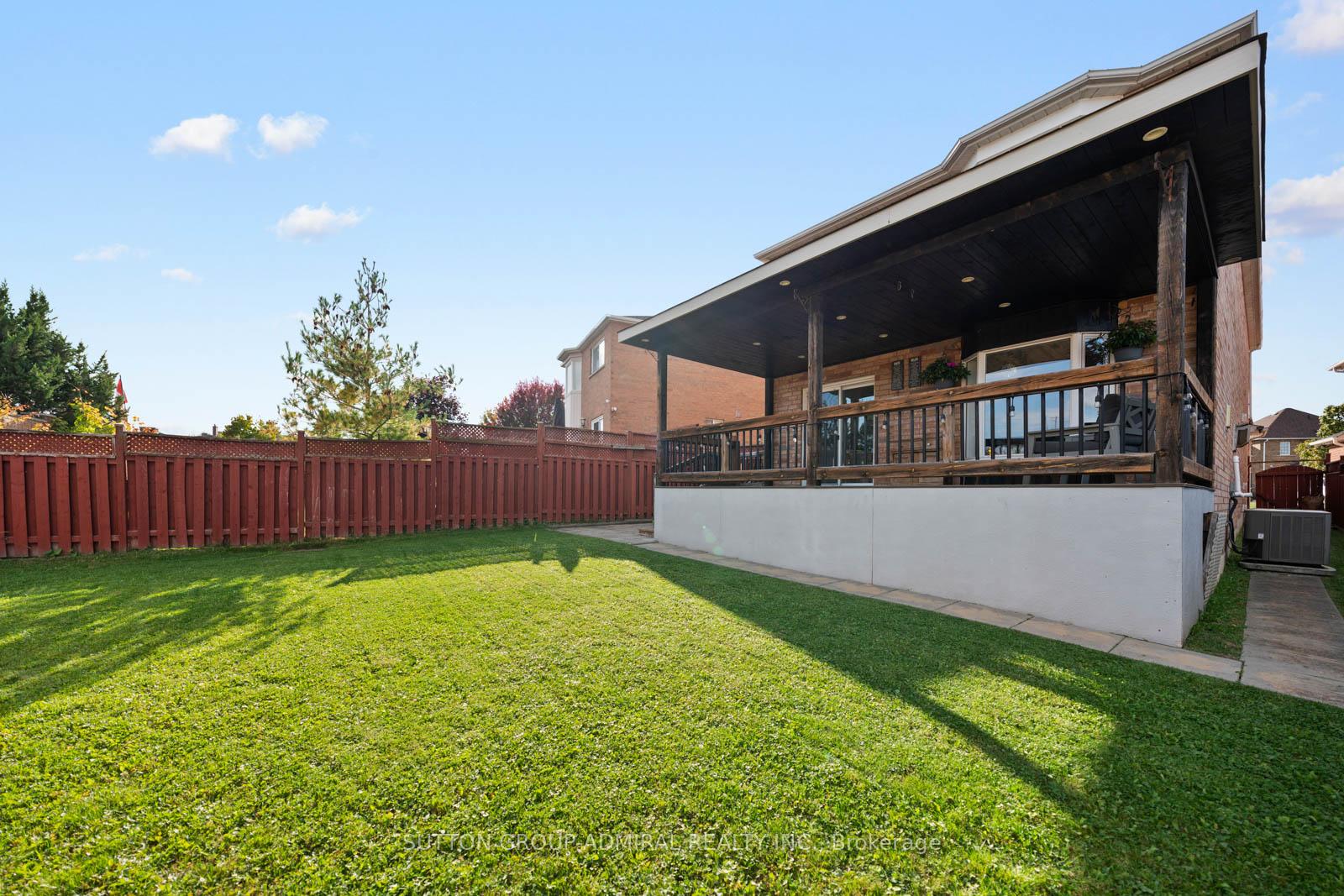 Photo 36 of 25 Umbria Crescent, Vaughan, West Woodbridge — HOMEH
