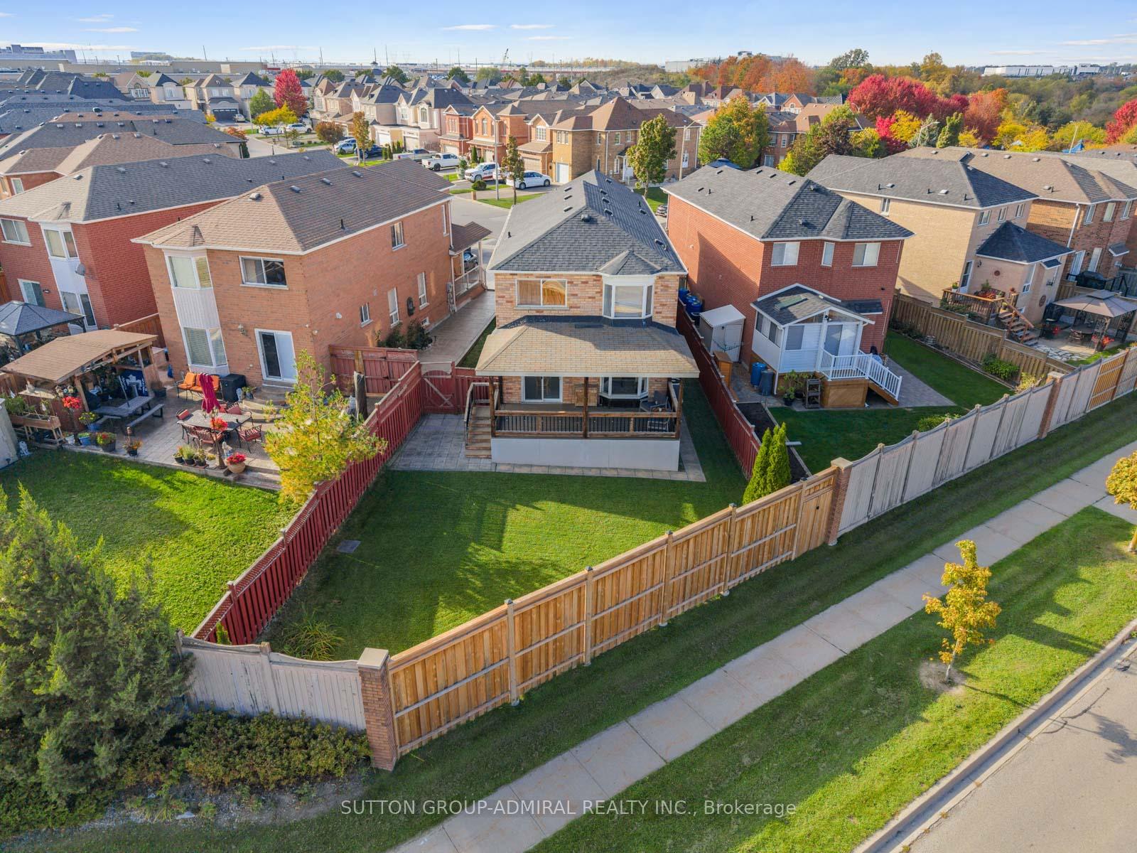 Photo 40 of 25 Umbria Crescent, Vaughan, West Woodbridge — HOMEH