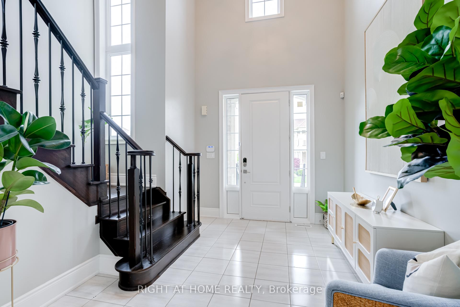 Photo 2 of 59 Garyscholl Road, Vaughan, Vellore Village — HOMEH
