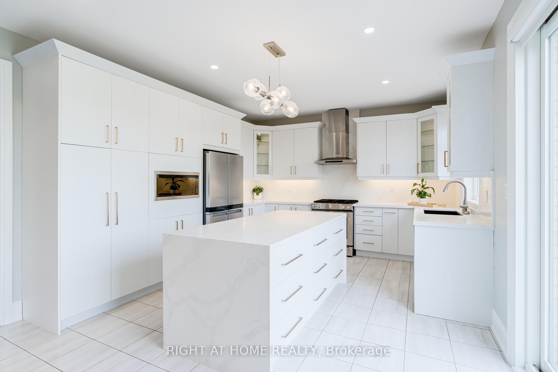 Photo 8 of 59 Garyscholl Road, Vaughan, Vellore Village — HOMEH