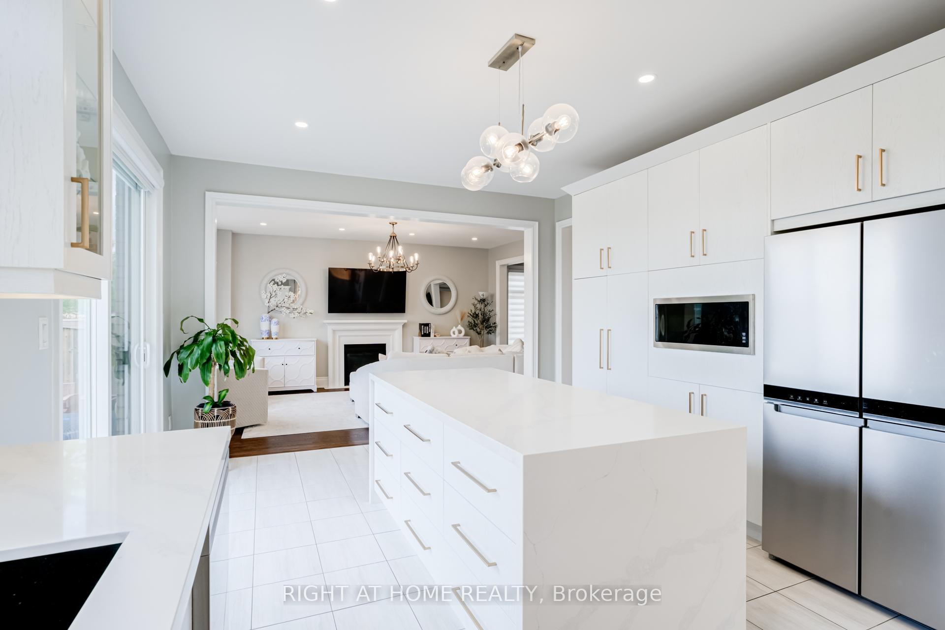 Photo 11 of 59 Garyscholl Road, Vaughan, Vellore Village — HOMEH