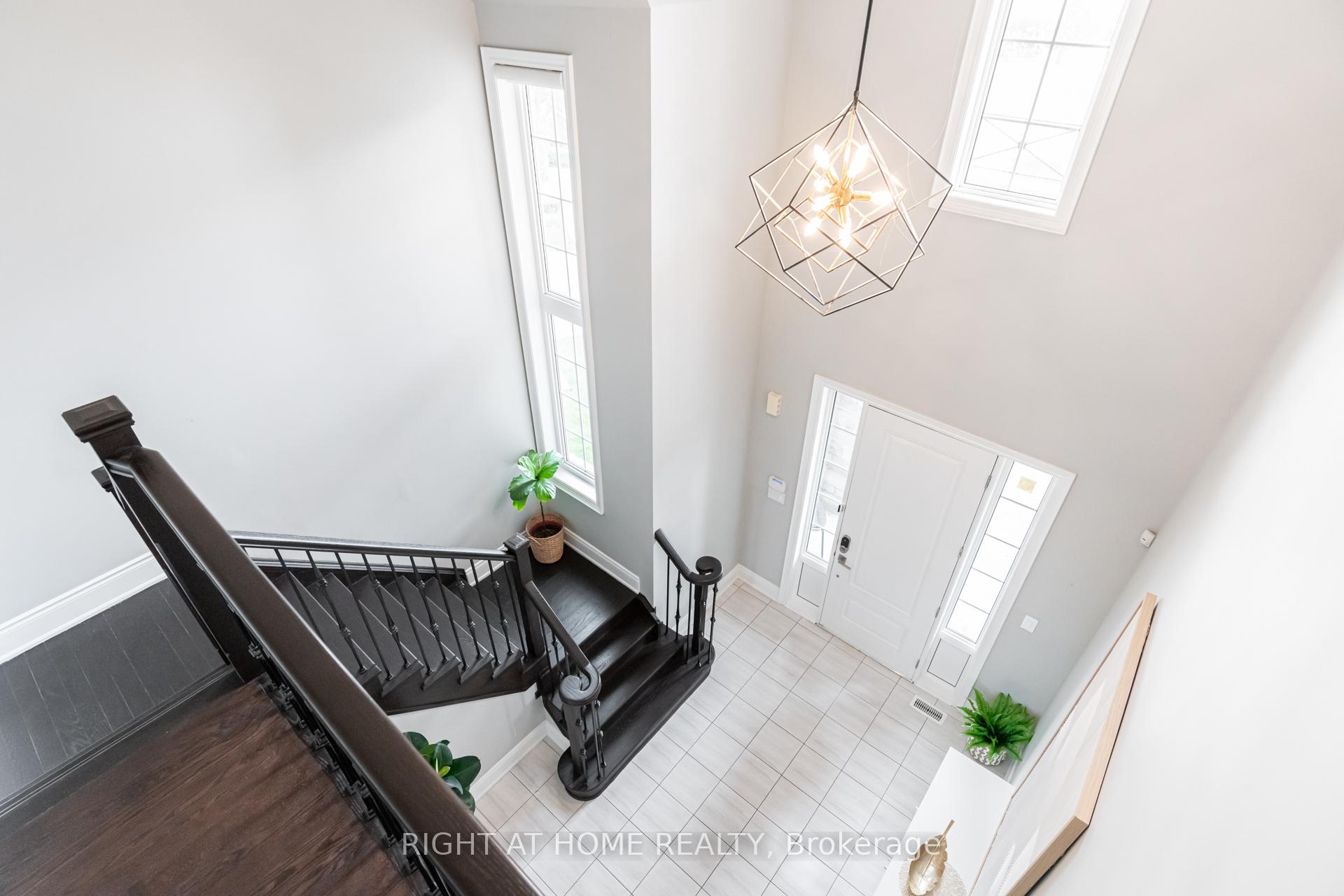 Photo 23 of 59 Garyscholl Road, Vaughan, Vellore Village — HOMEH