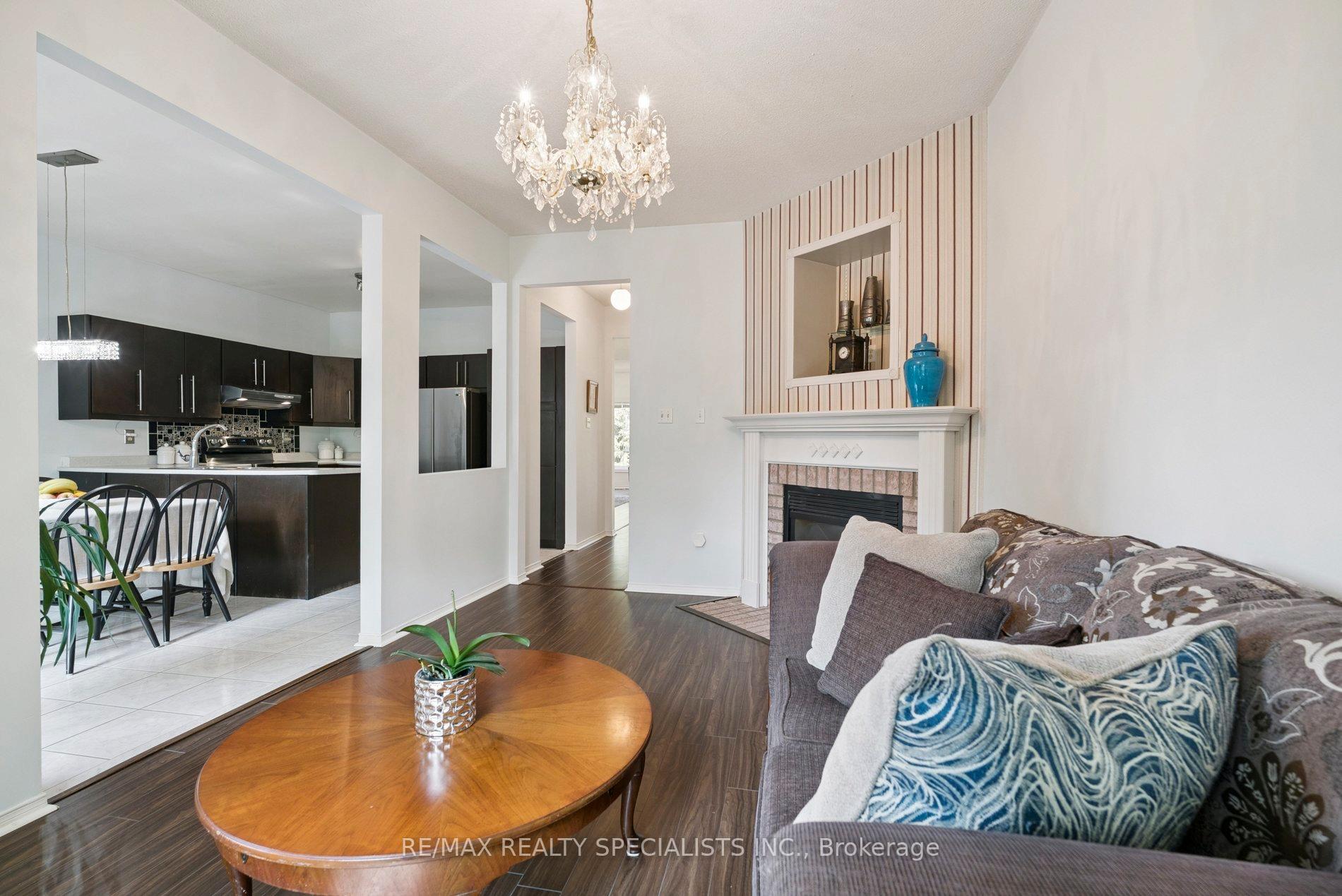 Photo 9 of 8 Brouwer Crescent, Wasaga Beach — HOMEH