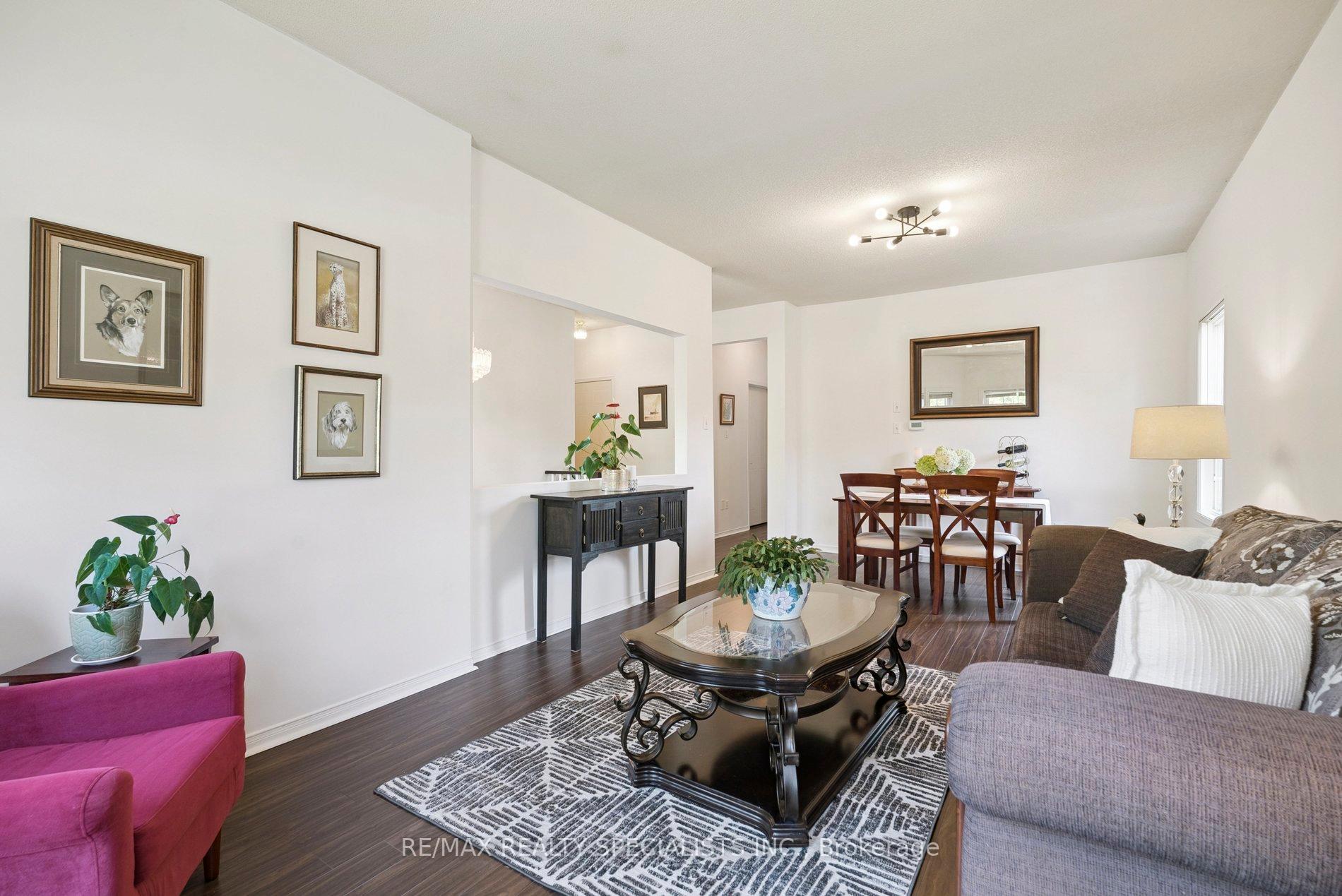 Photo 12 of 8 Brouwer Crescent, Wasaga Beach — HOMEH