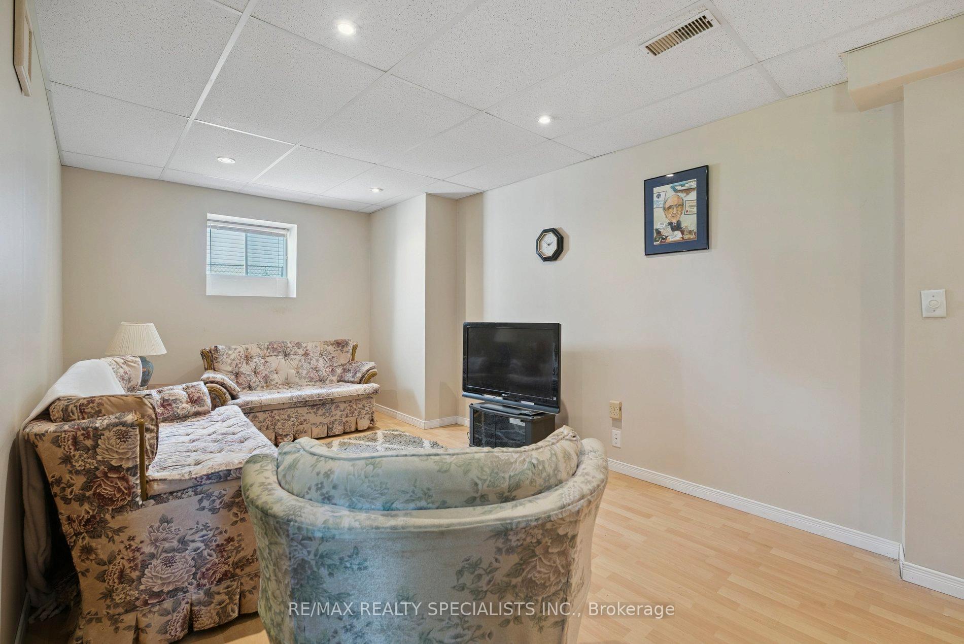 Photo 32 of 8 Brouwer Crescent, Wasaga Beach — HOMEH