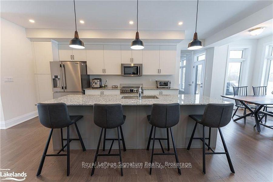 Photo 4 of 156 Springside Crescent, Blue Mountains — HOMEH