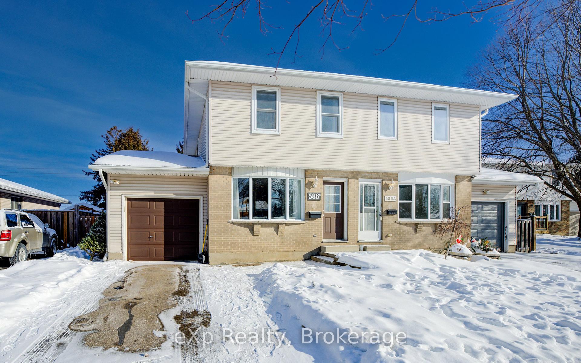 Photo 2 of Unit B, 586 Mount Anne Drive, Waterloo — HOMEH