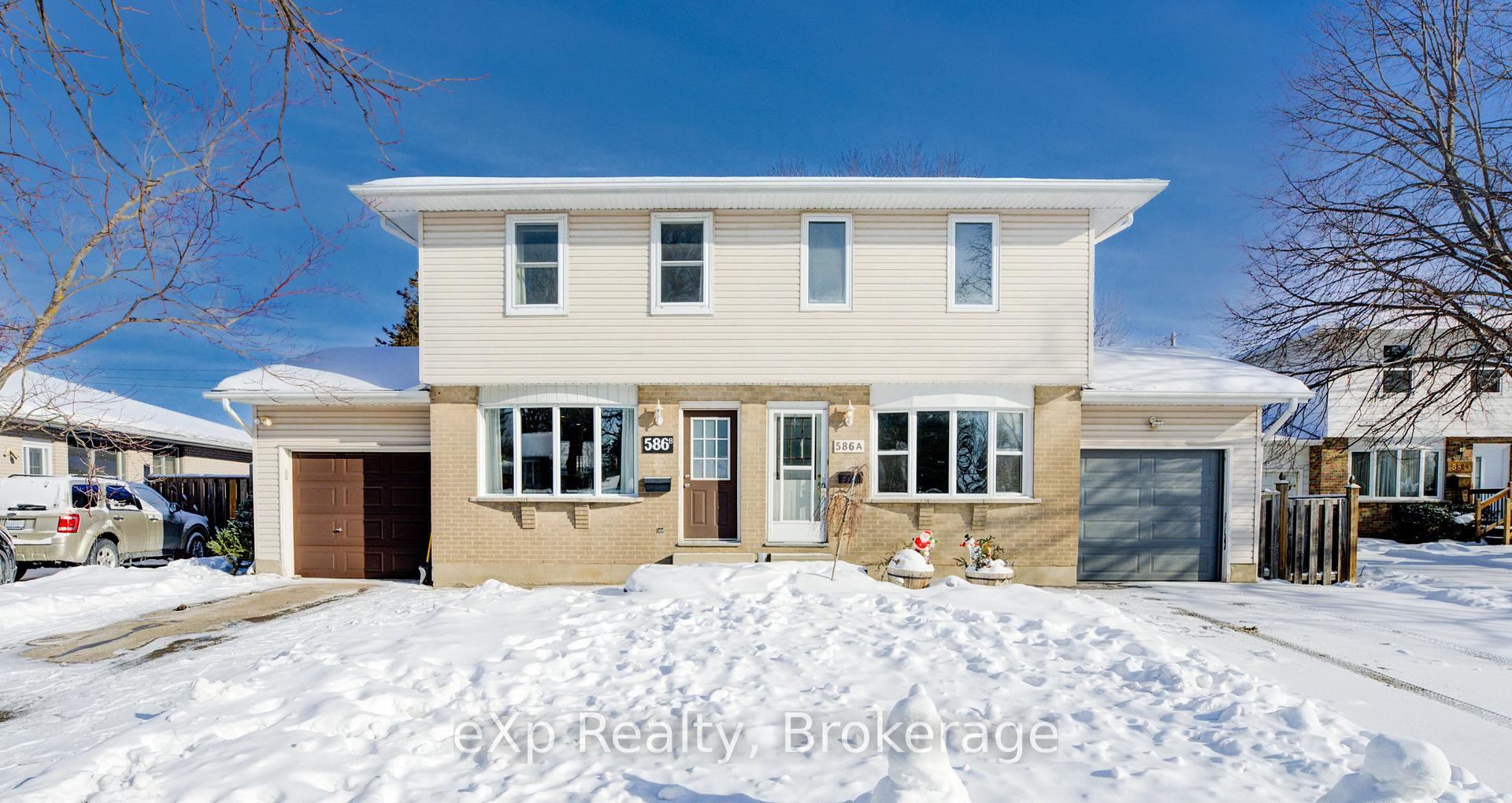 Photo 3 of Unit B, 586 Mount Anne Drive, Waterloo — HOMEH