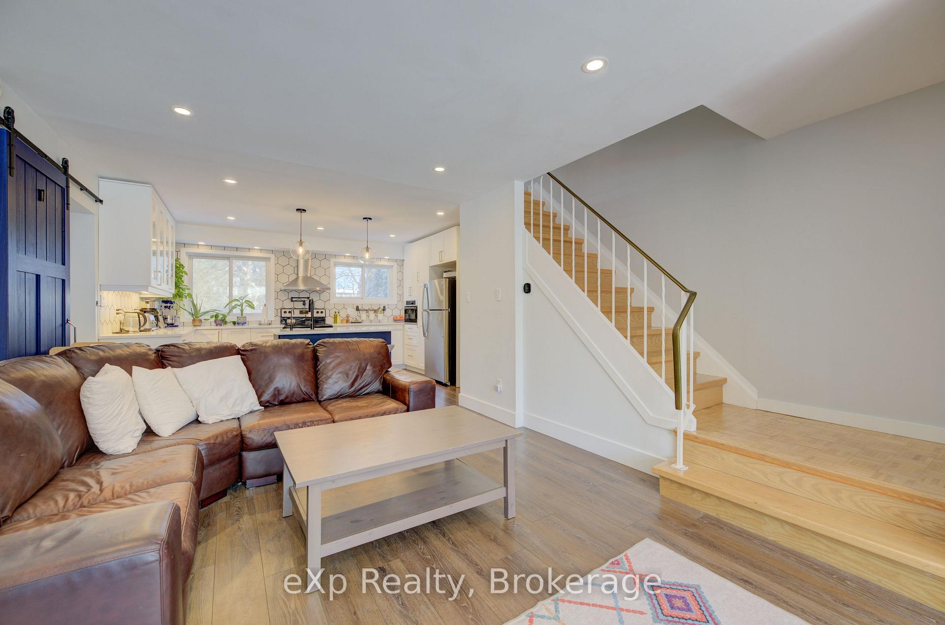 Photo 9 of Unit B, 586 Mount Anne Drive, Waterloo — HOMEH