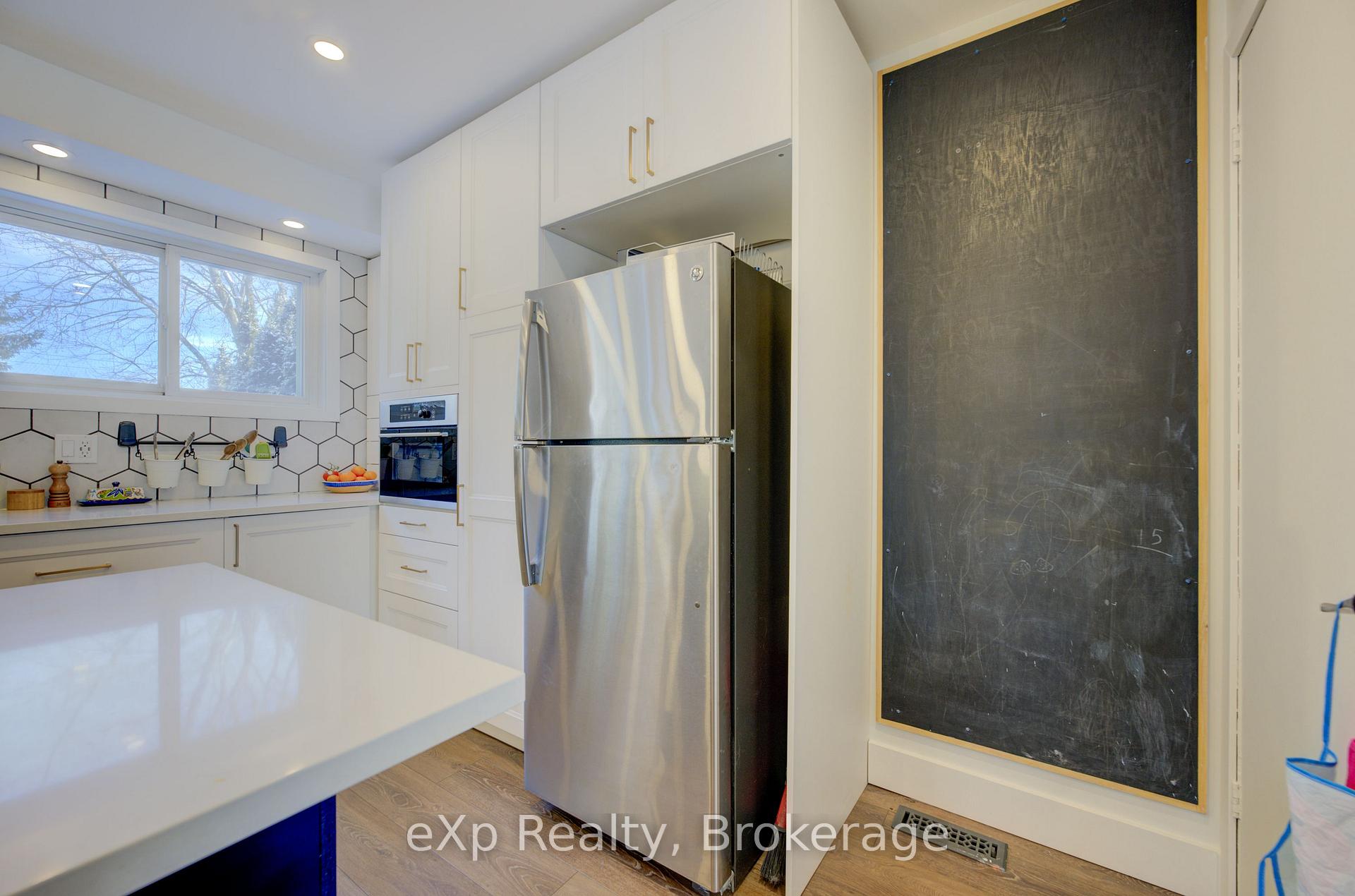 Photo 13 of Unit B, 586 Mount Anne Drive, Waterloo — HOMEH