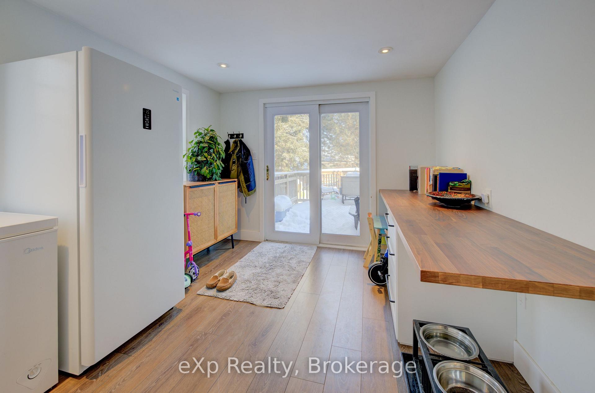 Photo 21 of Unit B, 586 Mount Anne Drive, Waterloo — HOMEH