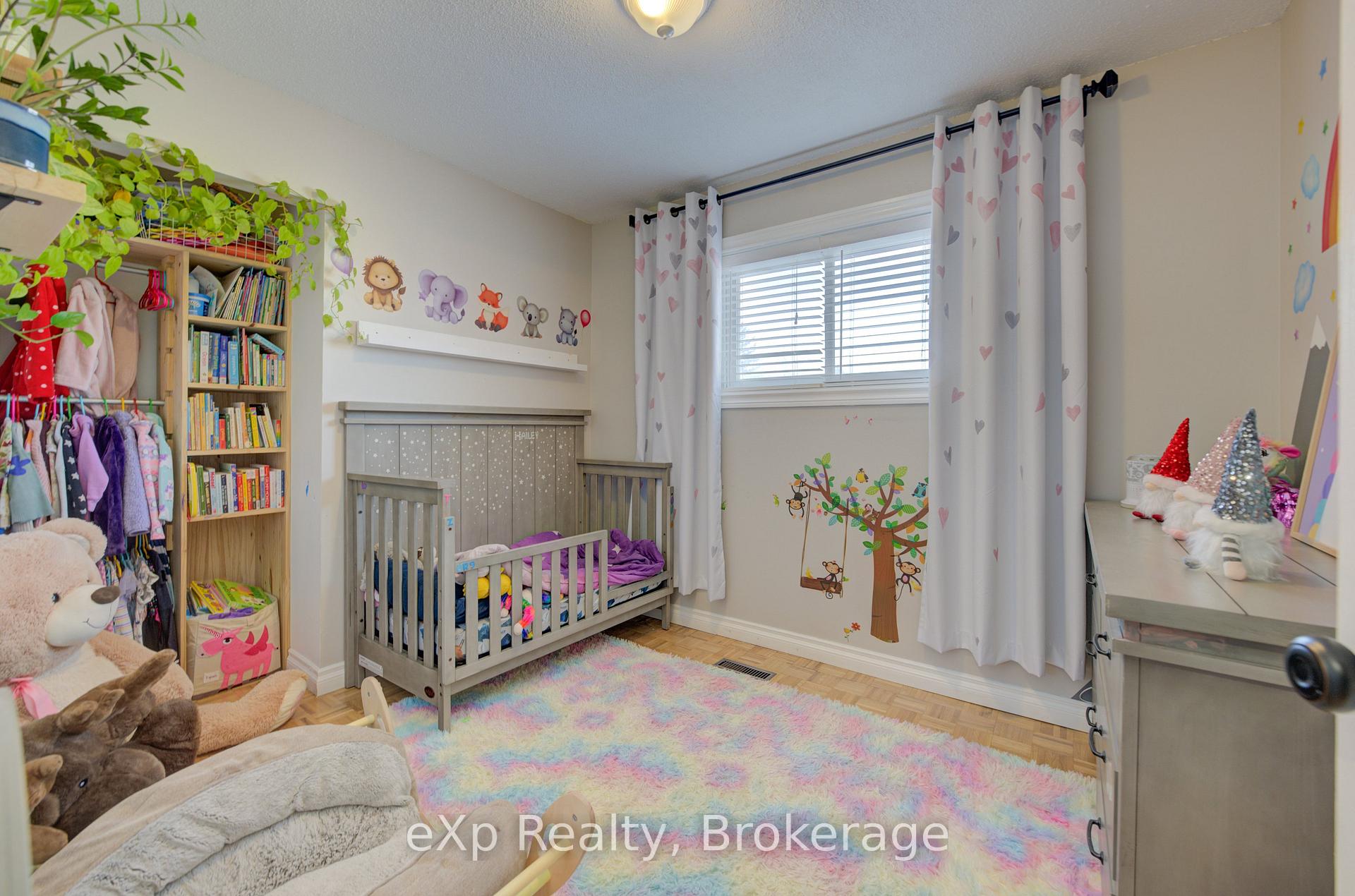 Photo 27 of Unit B, 586 Mount Anne Drive, Waterloo — HOMEH