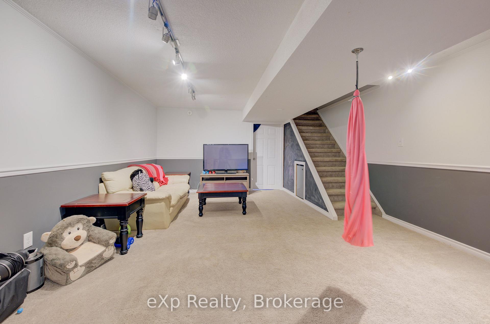 Photo 32 of Unit B, 586 Mount Anne Drive, Waterloo — HOMEH