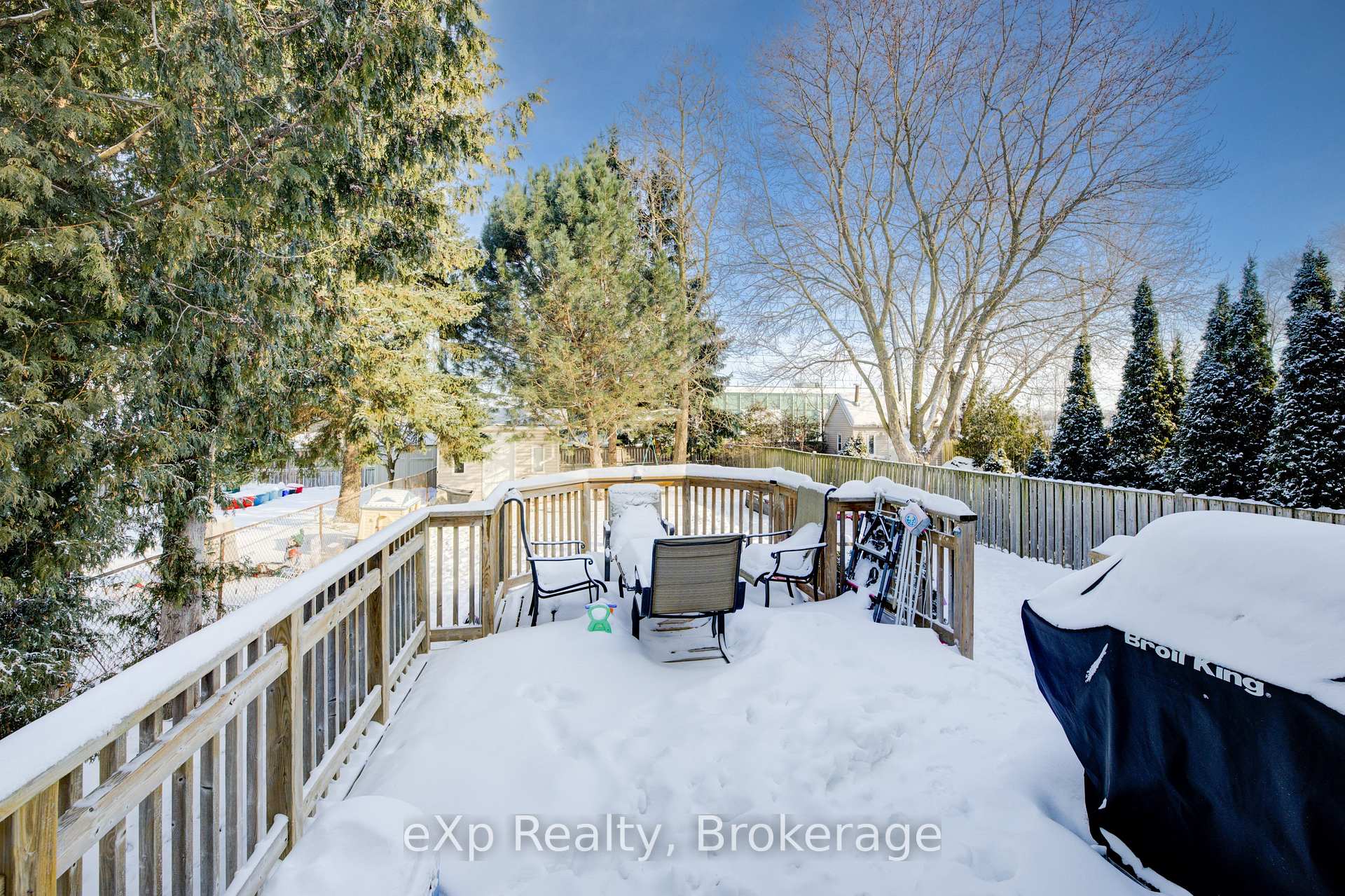 Photo 34 of Unit B, 586 Mount Anne Drive, Waterloo — HOMEH
