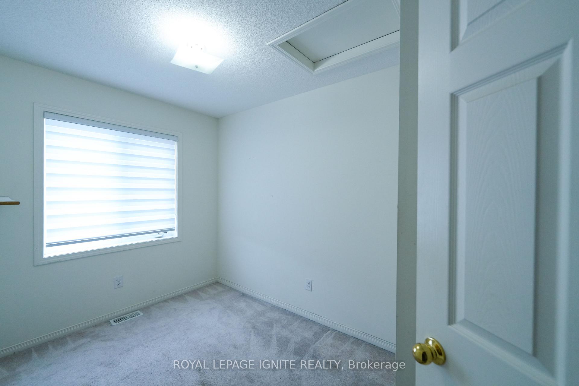 Photo 13 of 36 Camilleri Road, Ajax, Central East — HOMEH
