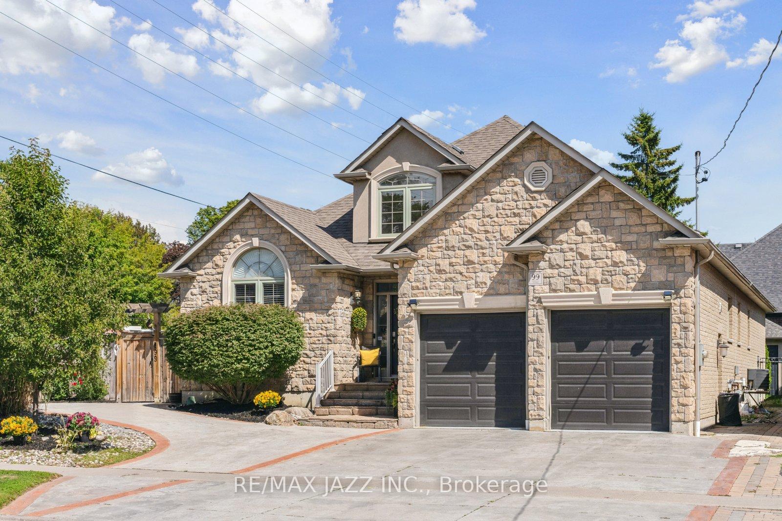 Photo 2 of 99 Bell Drive, Whitby, Lynde Creek — HOMEH