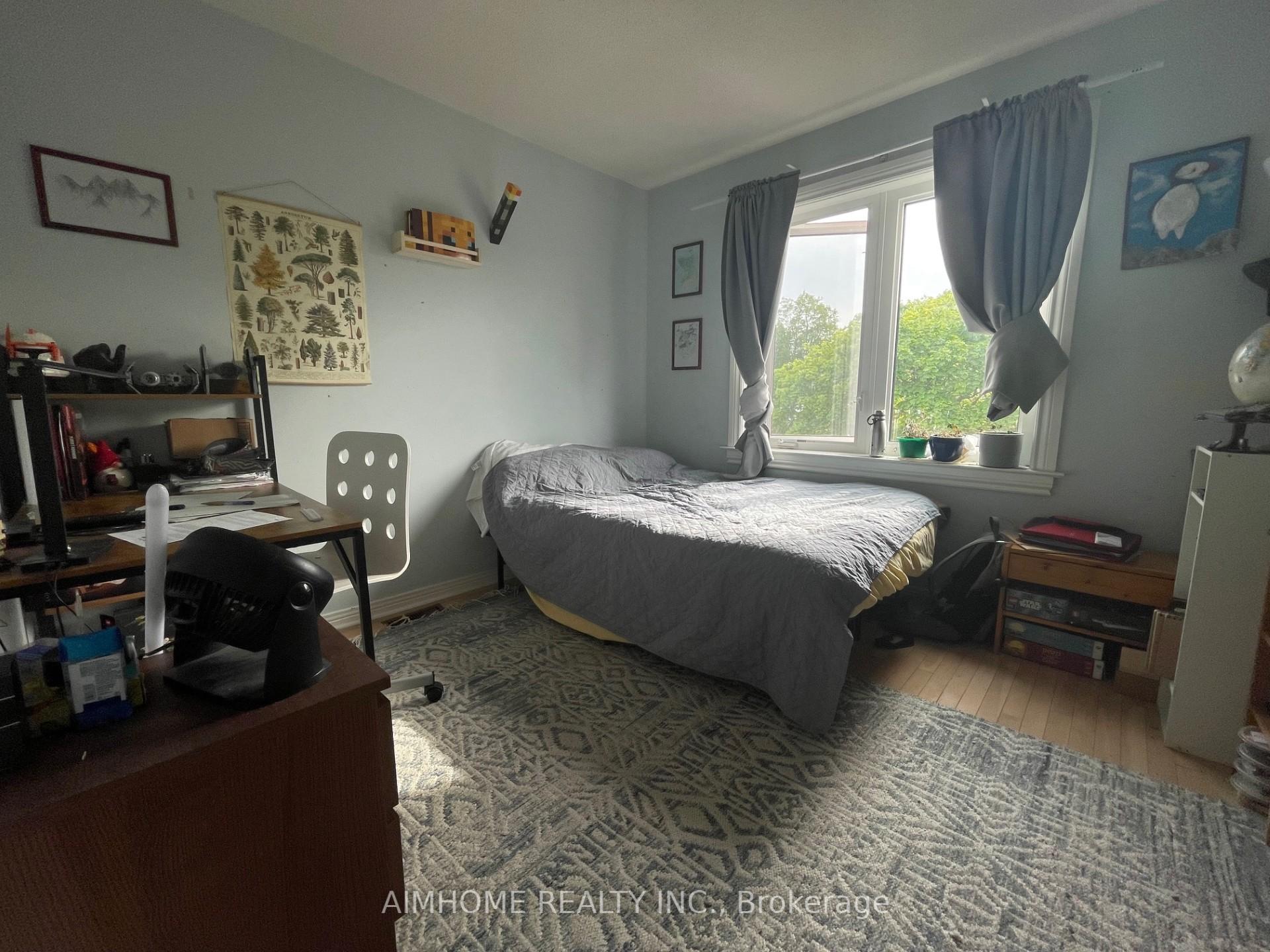 Photo 15 of 61 Springfield Way, Vaughan, Crestwood-Springfarm-Yorkhill — HOMEH