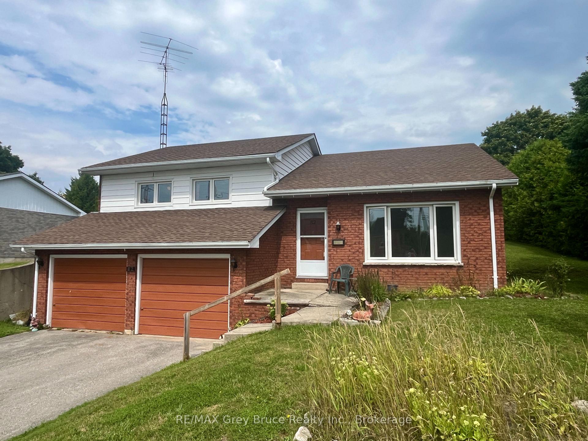 Photo 1 of 82 Brook Street W, Arran-Elderslie — HOMEH