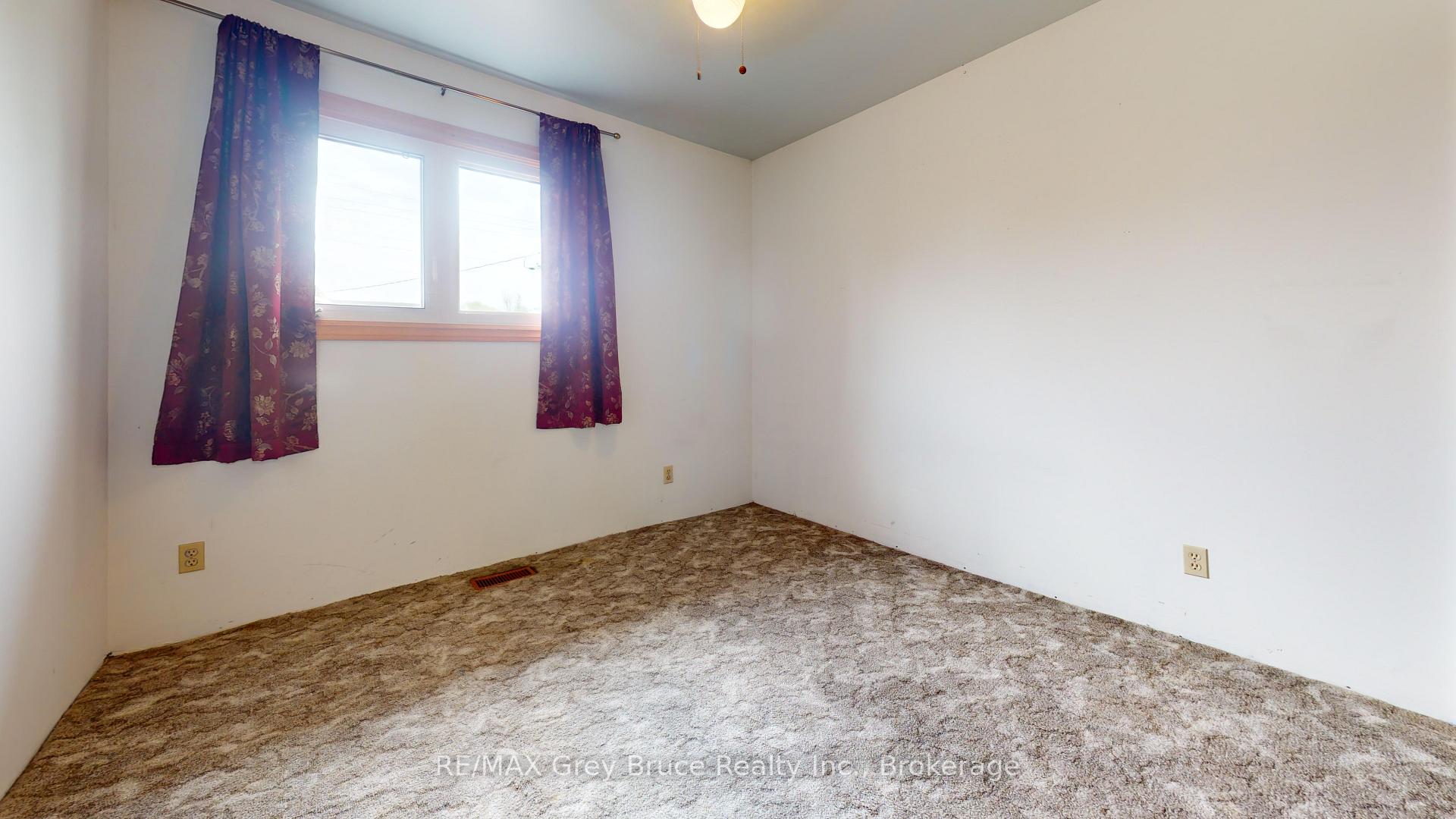 Photo 14 of 82 Brook Street W, Arran-Elderslie — HOMEH