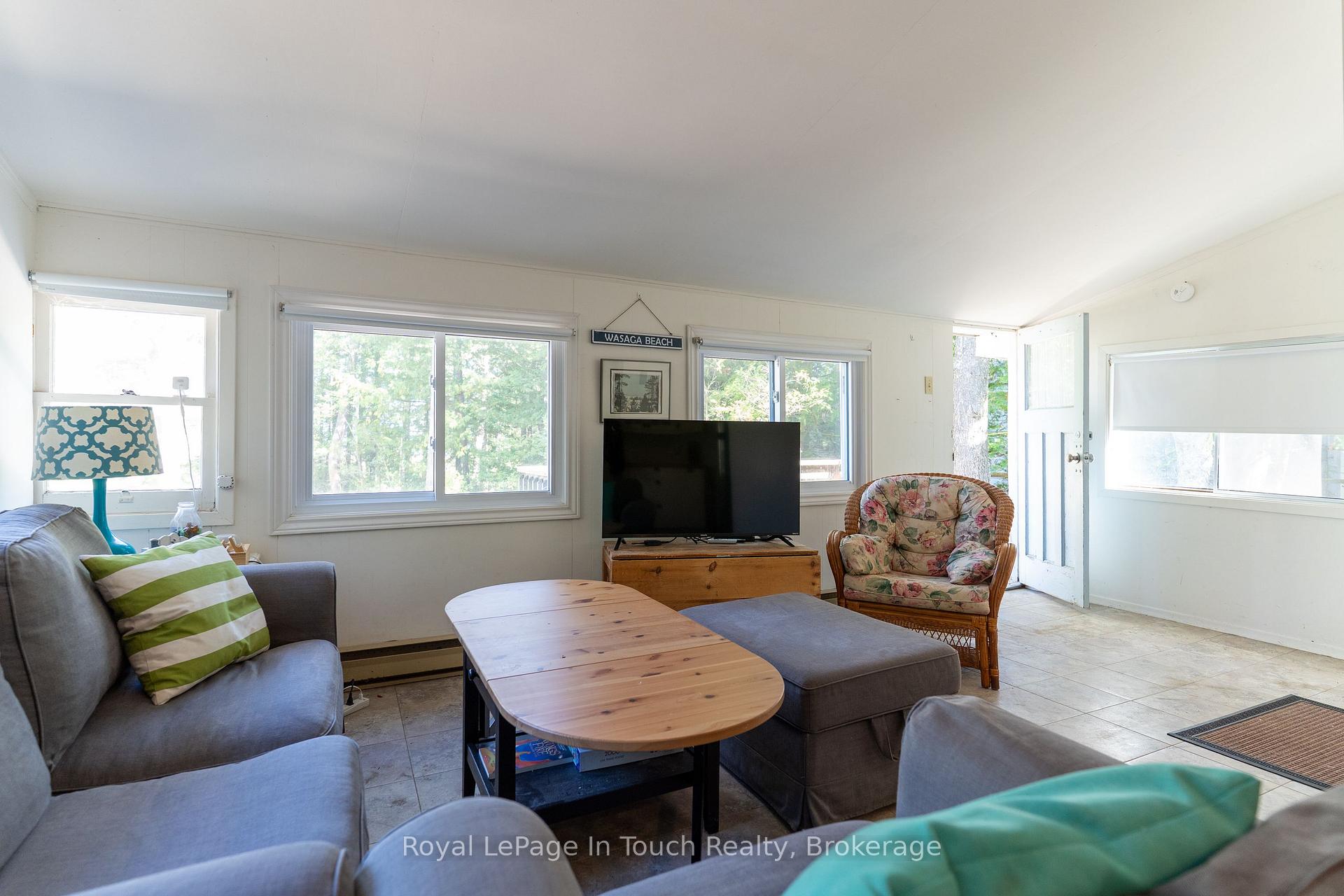 Photo 9 of 944 River Road E, Wasaga Beach — HOMEH