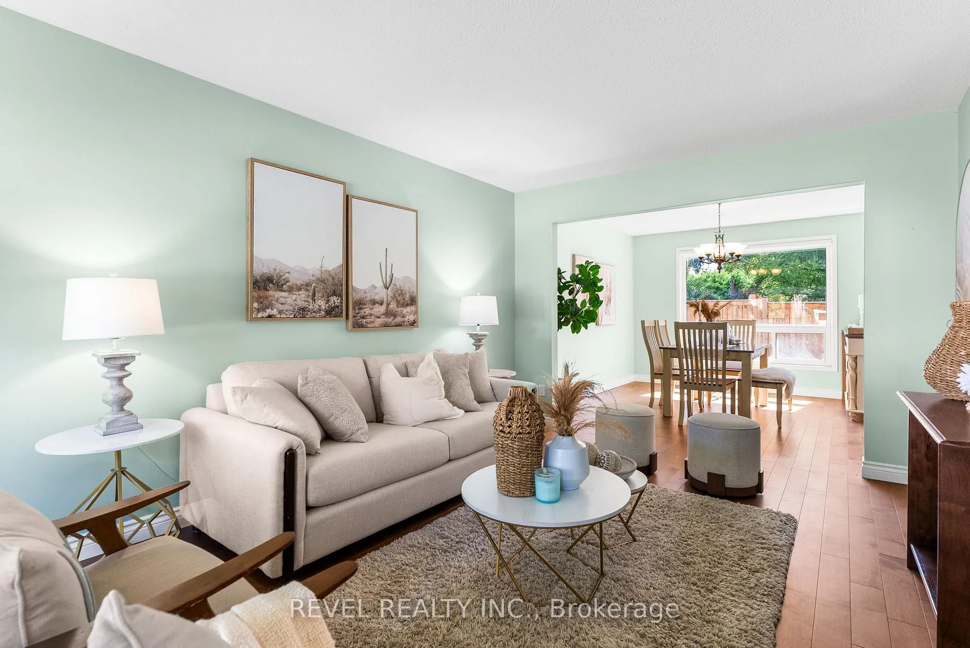 Photo 5 of 205 Ontario Street E, Whitby, Downtown Whitby — HOMEH