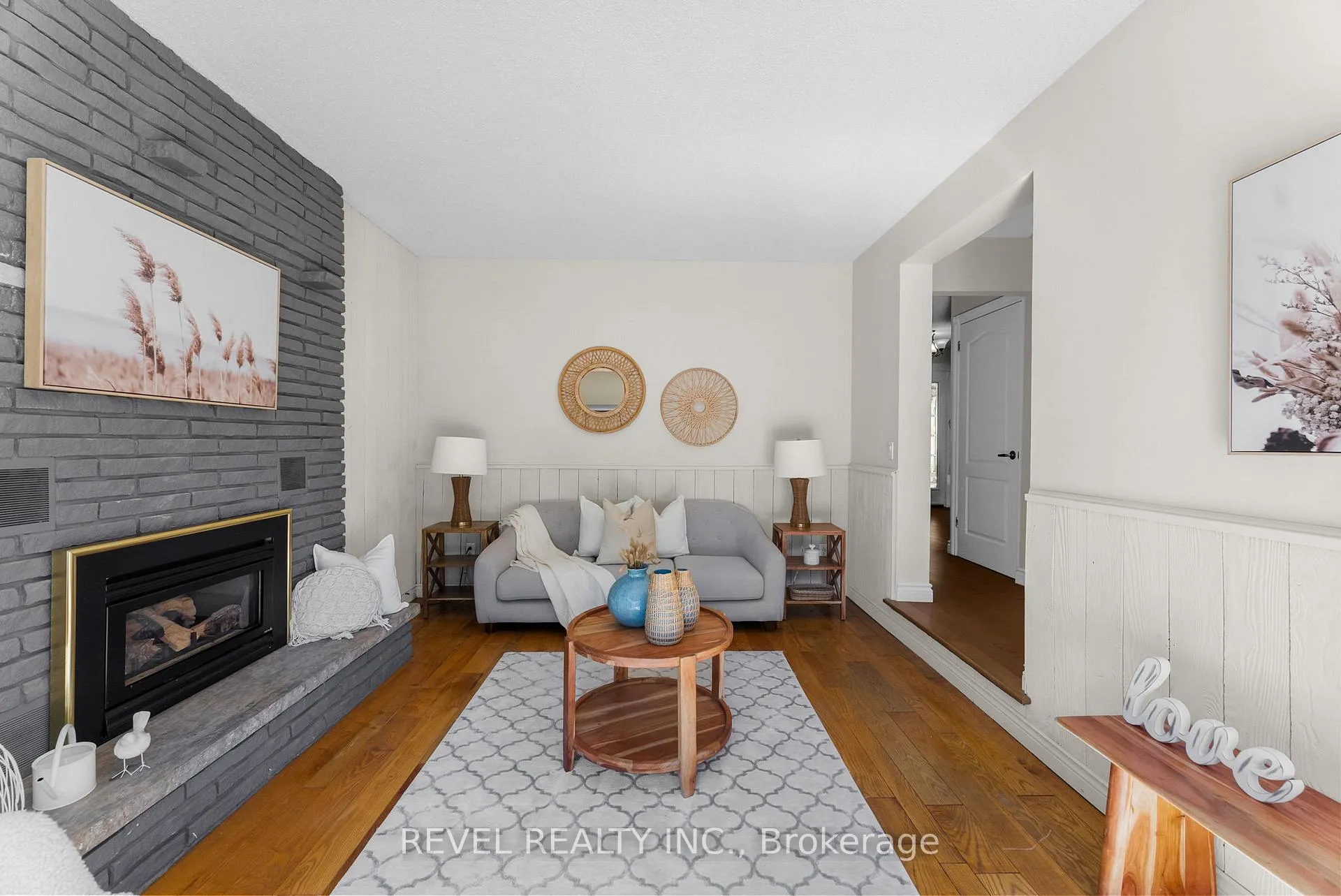Photo 15 of 205 Ontario Street E, Whitby, Downtown Whitby — HOMEH