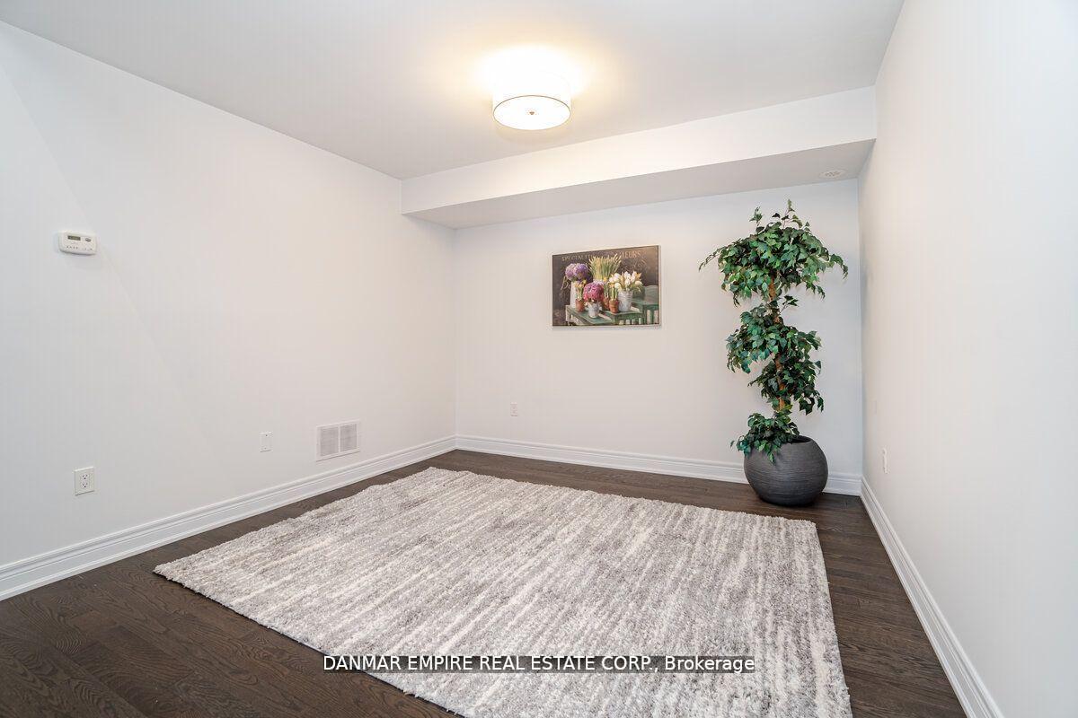 Photo 17 of 61 Hiawatha Court, Vaughan, Islington Woods — HOMEH