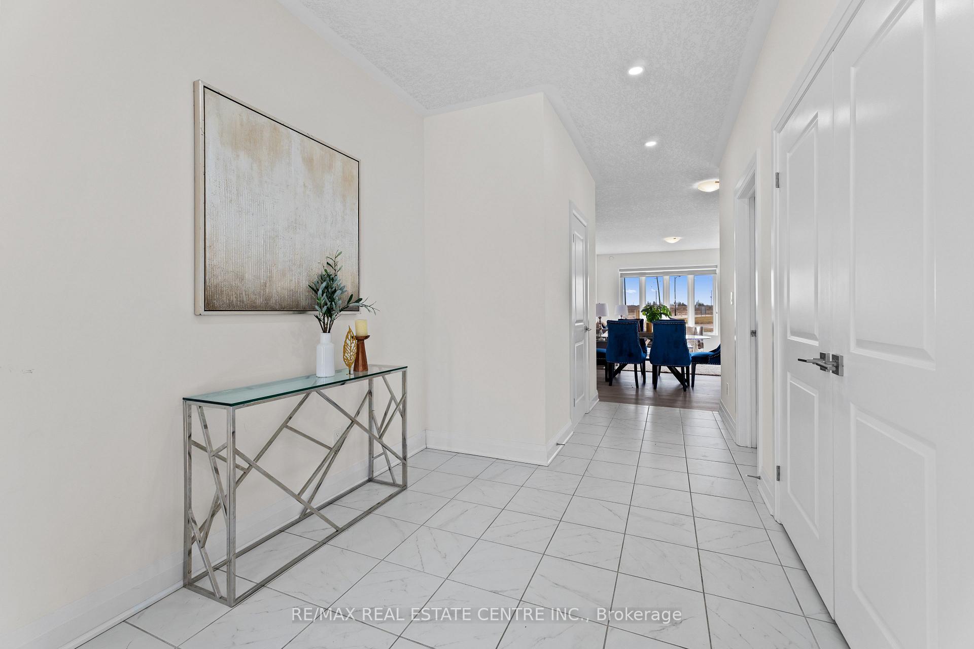 Photo 4 of 278 Raspberry Place, Waterloo — HOMEH
