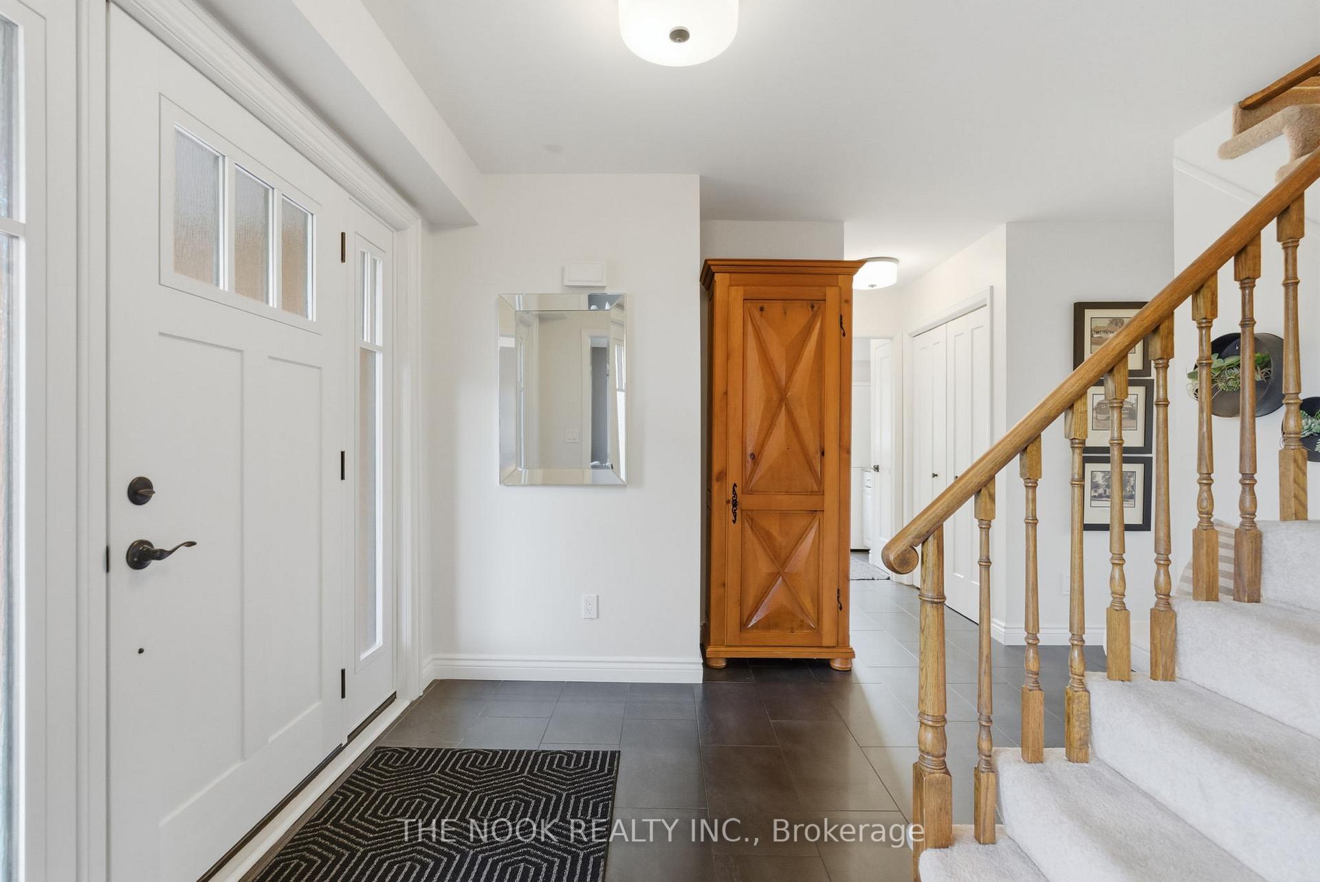 Photo 5 of 512 Athol Street, Whitby, Downtown Whitby — HOMEH