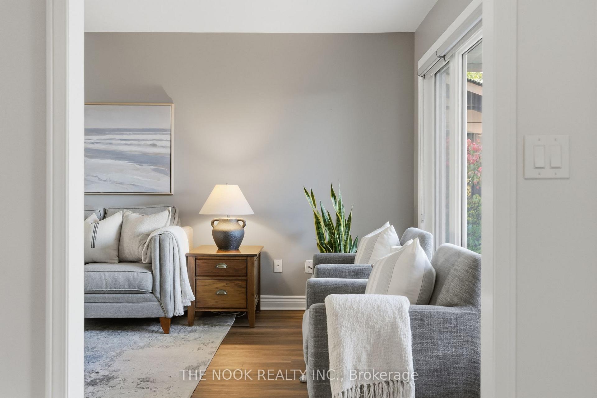 Photo 8 of 512 Athol Street, Whitby, Downtown Whitby — HOMEH