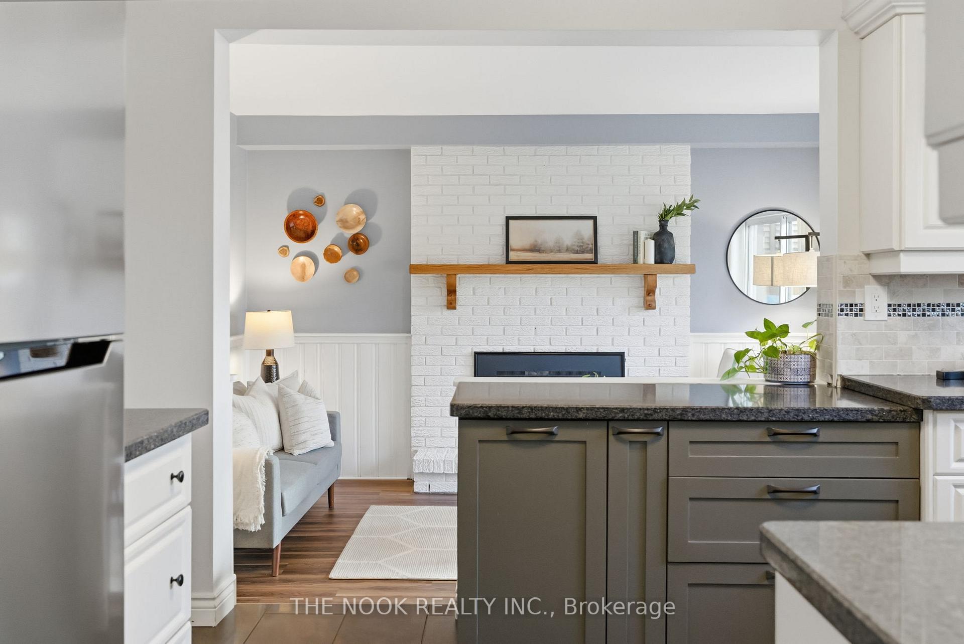 Photo 18 of 512 Athol Street, Whitby, Downtown Whitby — HOMEH