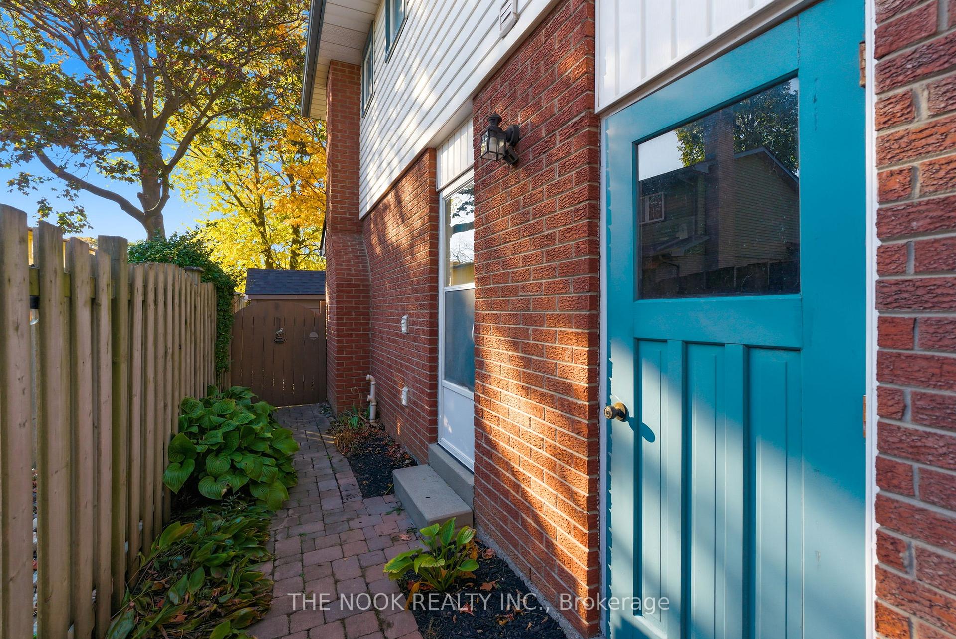 Photo 44 of 512 Athol Street, Whitby, Downtown Whitby — HOMEH