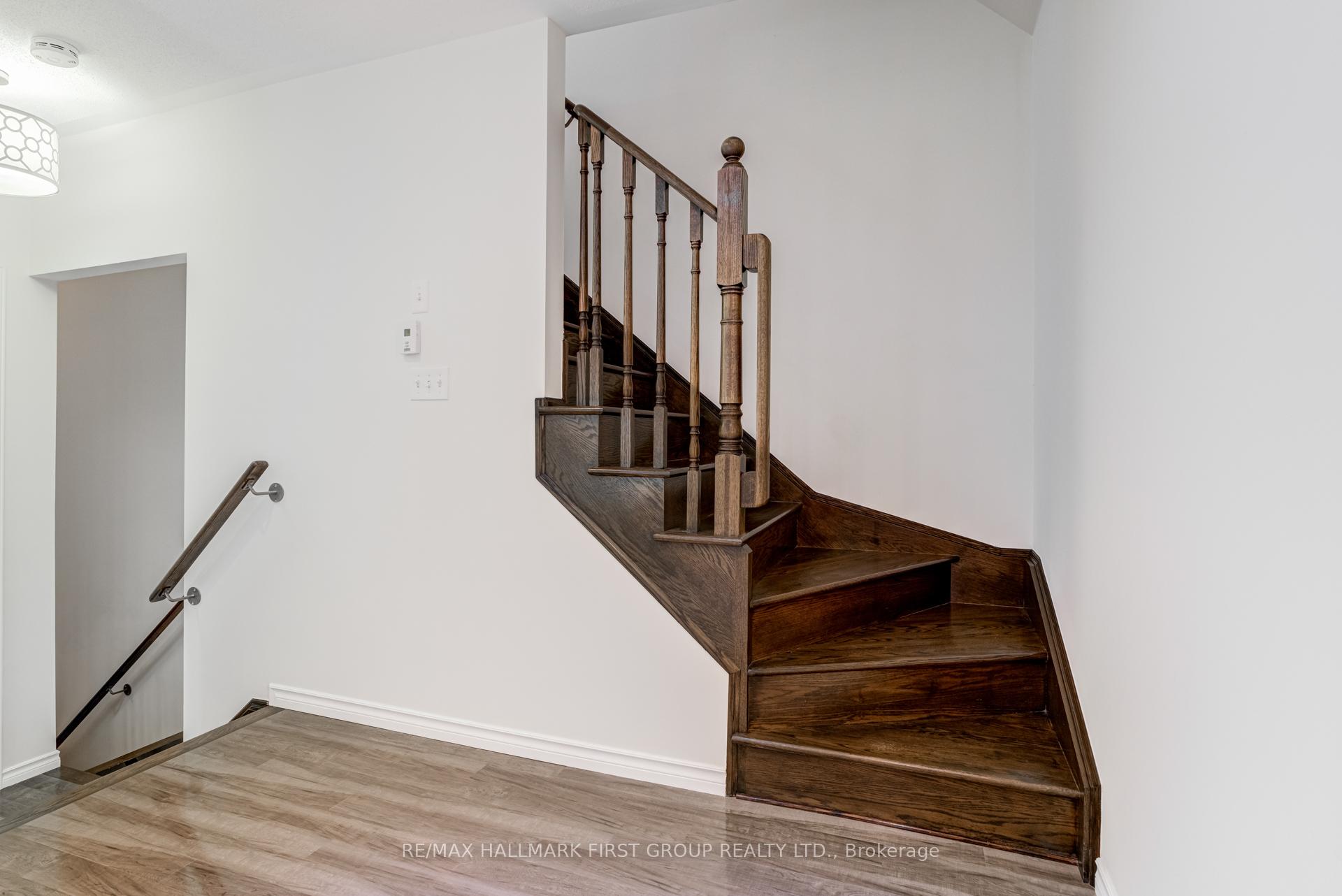 Photo 9 of 8 Reevesmere Lane, Ajax, Northeast Ajax — HOMEH