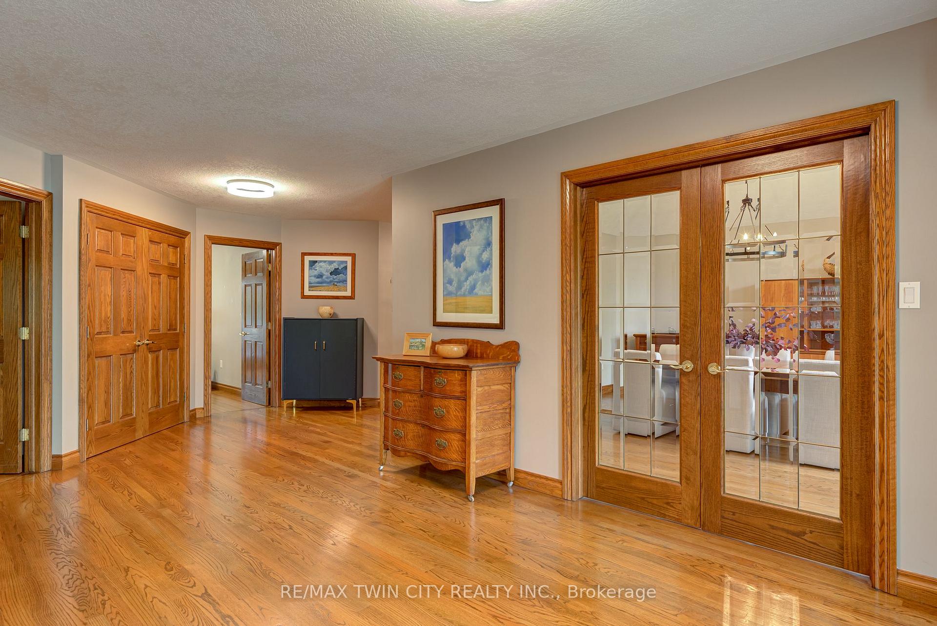 Photo 7 of 247 Montclair Place, Waterloo — HOMEH