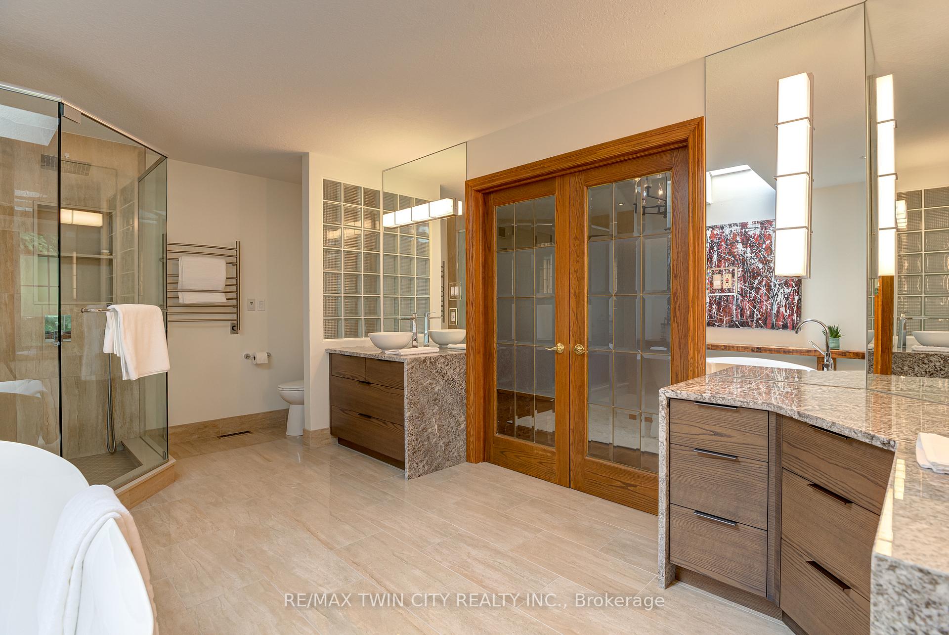 Photo 15 of 247 Montclair Place, Waterloo — HOMEH