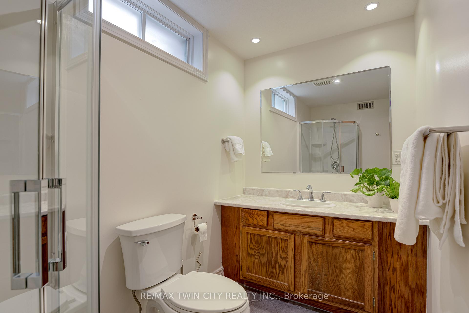 Photo 35 of 247 Montclair Place, Waterloo — HOMEH