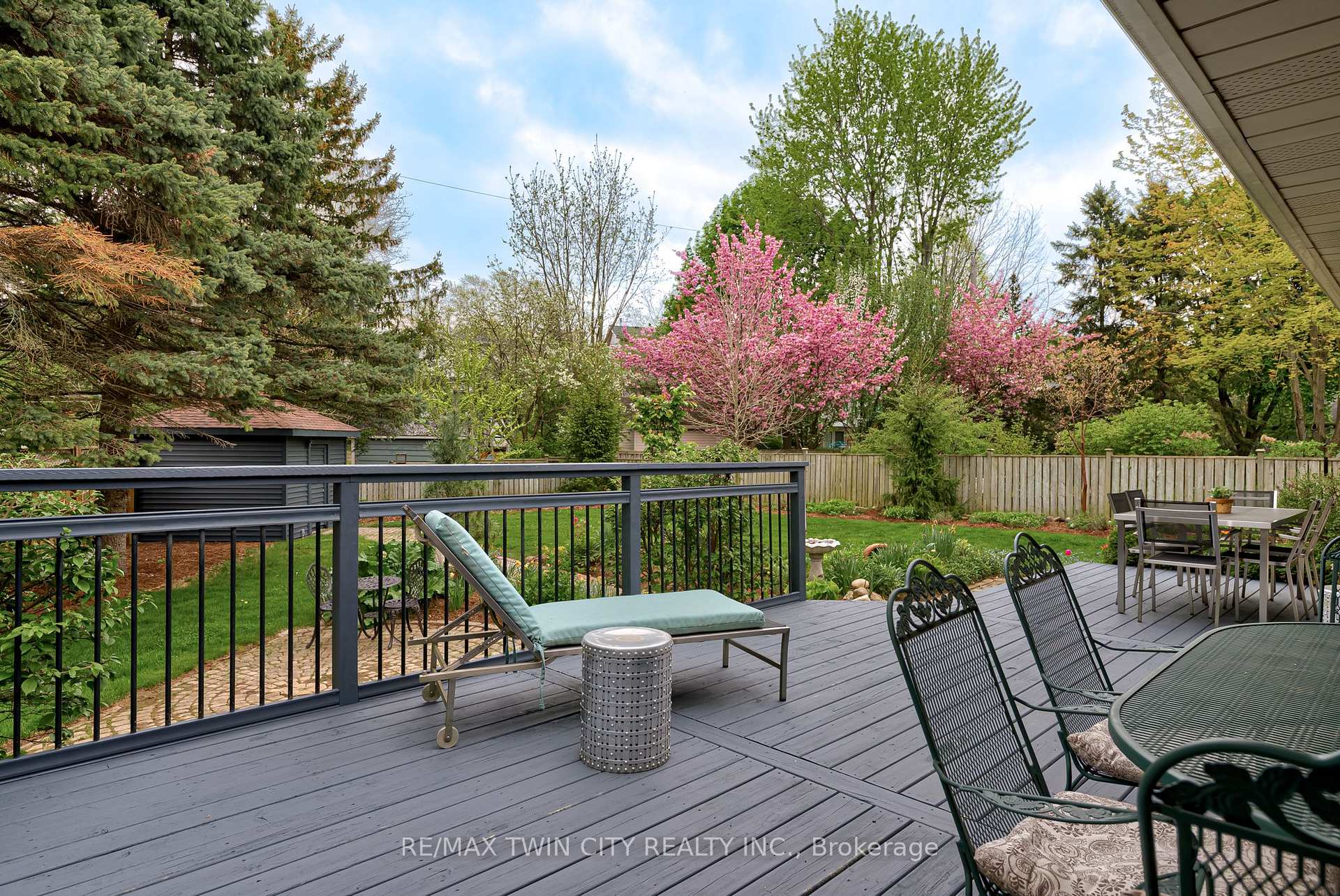 Photo 39 of 247 Montclair Place, Waterloo — HOMEH