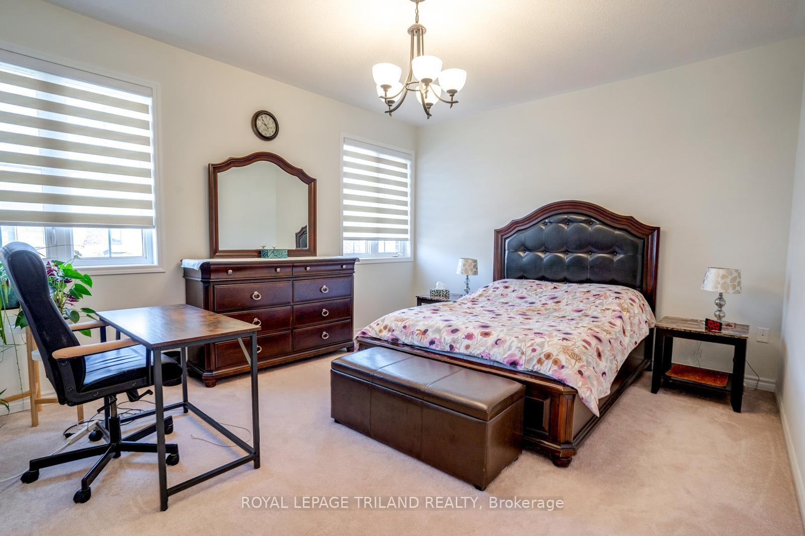 Photo 25 of 63 Ten Pines Road, Vaughan, Kleinburg — HOMEH