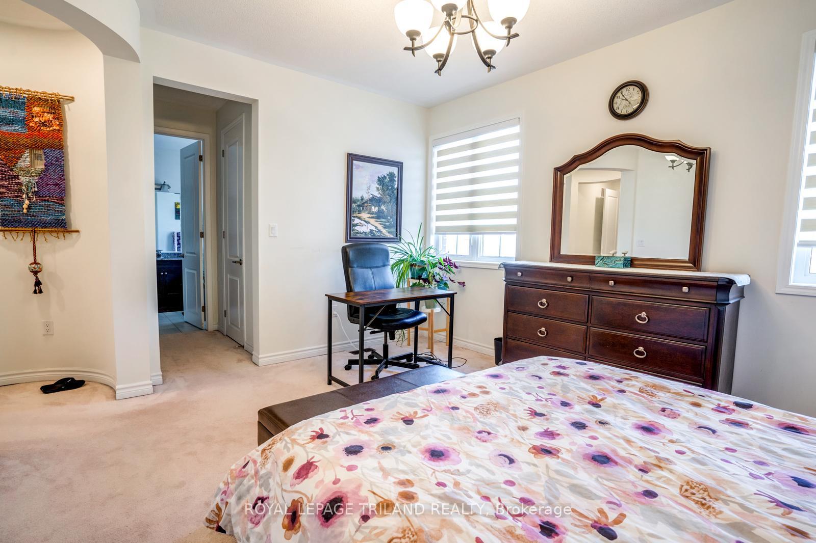 Photo 26 of 63 Ten Pines Road, Vaughan, Kleinburg — HOMEH