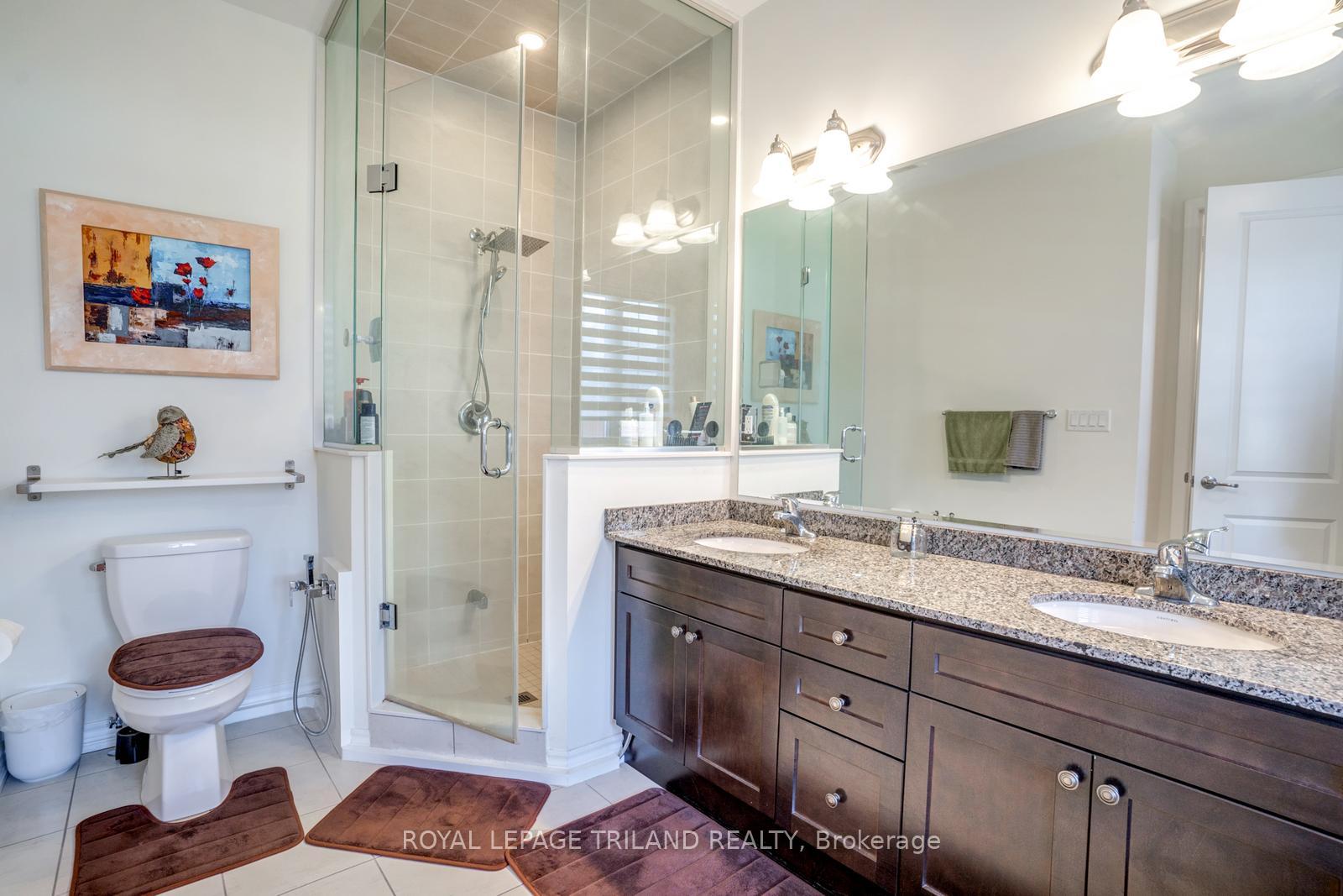 Photo 27 of 63 Ten Pines Road, Vaughan, Kleinburg — HOMEH